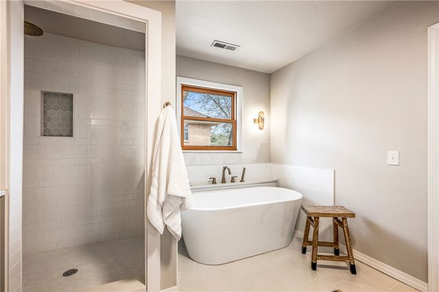 409 Lakeview Drive, Springdale, AR 72764