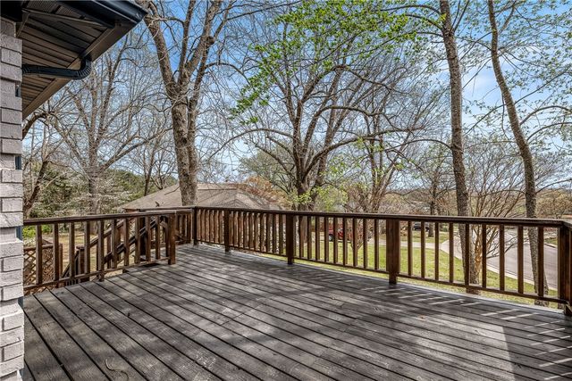 409 Lakeview Drive, Springdale, AR 72764