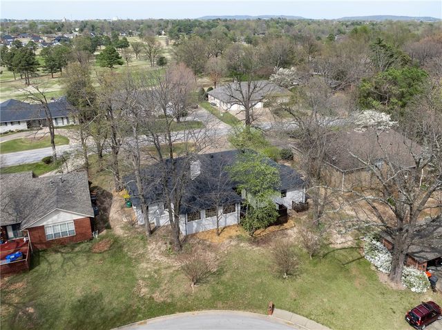 409 Lakeview Drive, Springdale, AR 72764