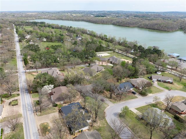 409 Lakeview Drive, Springdale, AR 72764