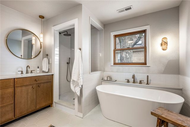 409 Lakeview Drive, Springdale, AR 72764