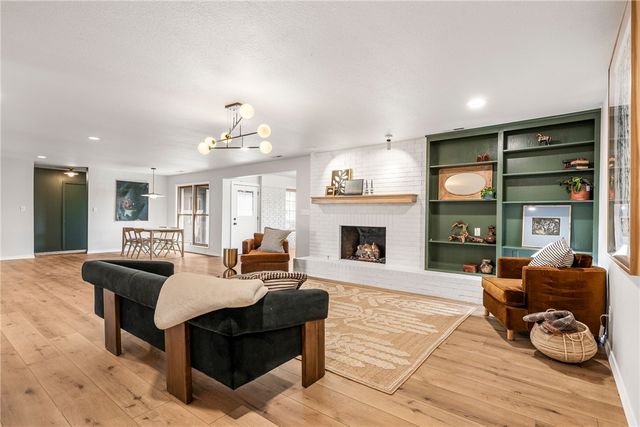 409 Lakeview Drive, Springdale, AR 72764