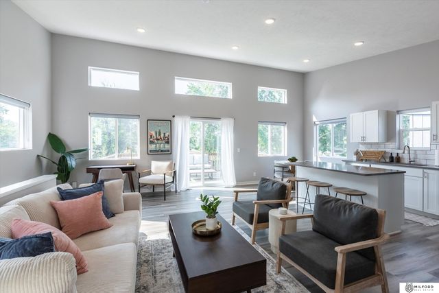 5607 Decatur Street, Omaha, NE 68104