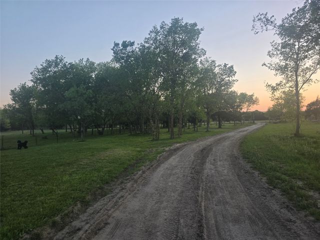 8883 NE County Road 2075, Powell, TX 75153