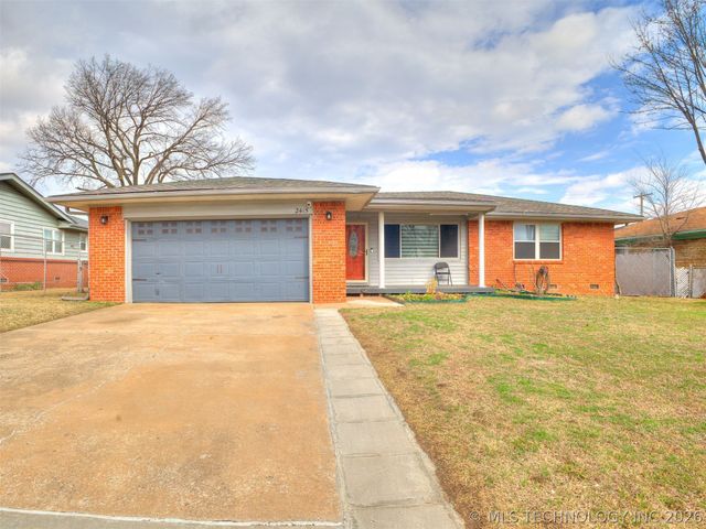 2415 W 45th Place, Tulsa, OK 74107