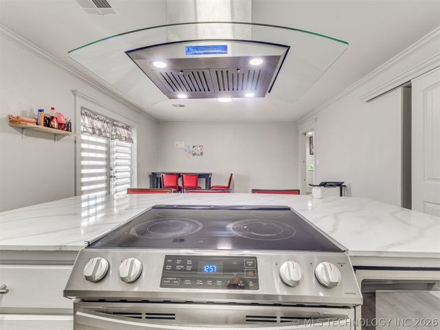 2415 W 45th Place, Tulsa, OK 74107