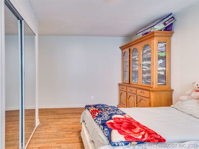 2415 W 45th Place, Tulsa, OK 74107