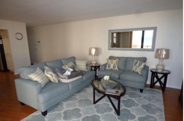 2800 N Ocean Drive B-5c, Singer Island, FL 33404