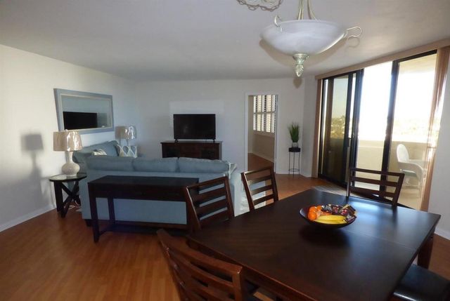 2800 N Ocean Drive B-5c, Singer Island, FL 33404