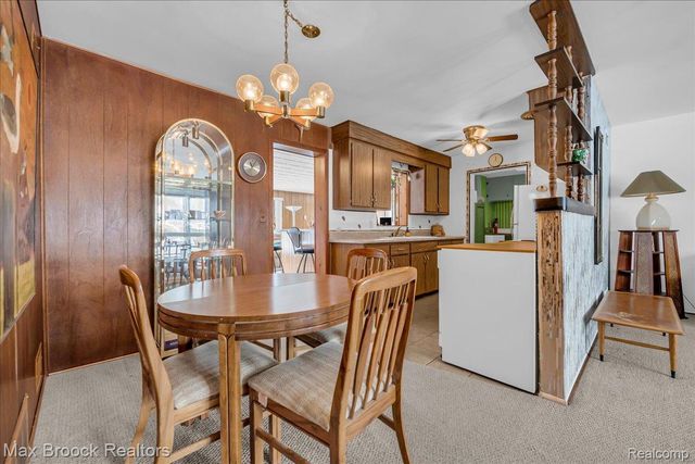 2624 Penna Drive, West Bloomfield Charter Township, MI 48324