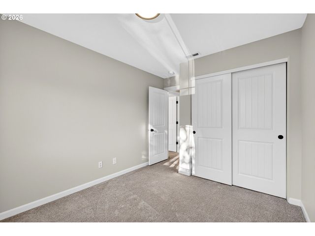 14085 PASSAGE Pkwy, Oregon City, OR 97045