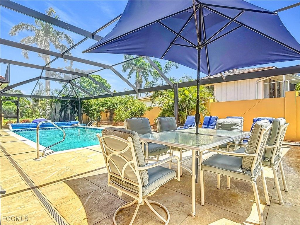 901 Arawak AVE, Marco Island, FL 34145