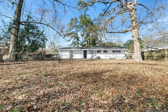 11106 Black Oak Dr, Baton Rouge, LA 70815