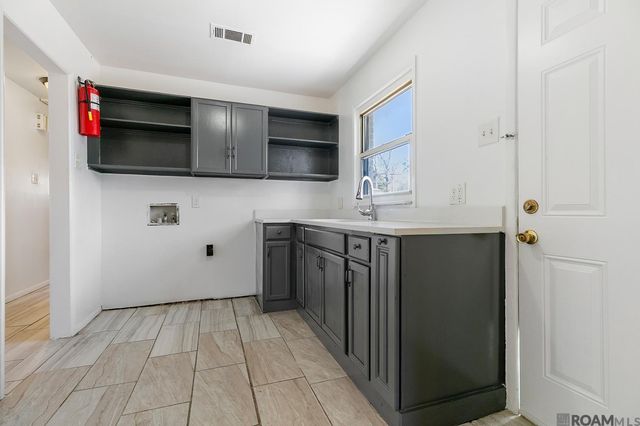 11106 Black Oak Dr, Baton Rouge, LA 70815