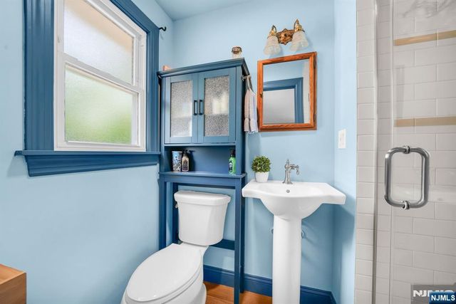 19 Lawrence Road, Wayne, NJ 07470