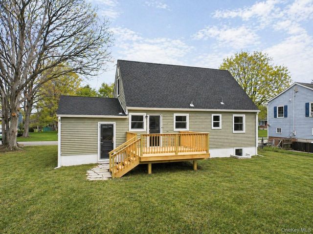 16 Brewster Drive, Middletown, NY 10940