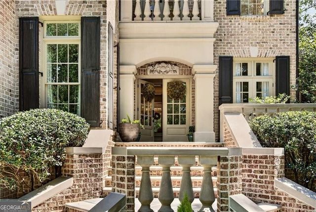 4917 Rebel Trail, Atlanta, GA 30327
