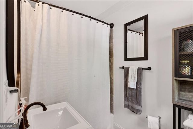 4917 Rebel Trail, Atlanta, GA 30327