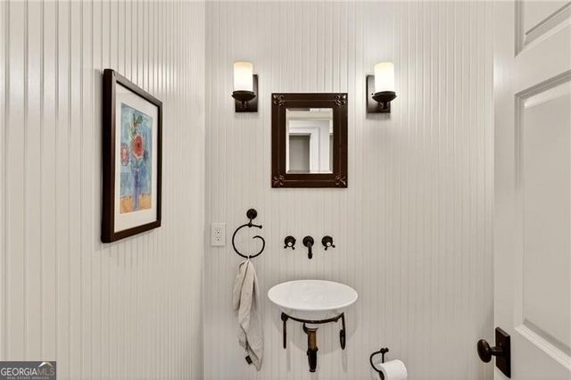 4917 Rebel Trail, Atlanta, GA 30327