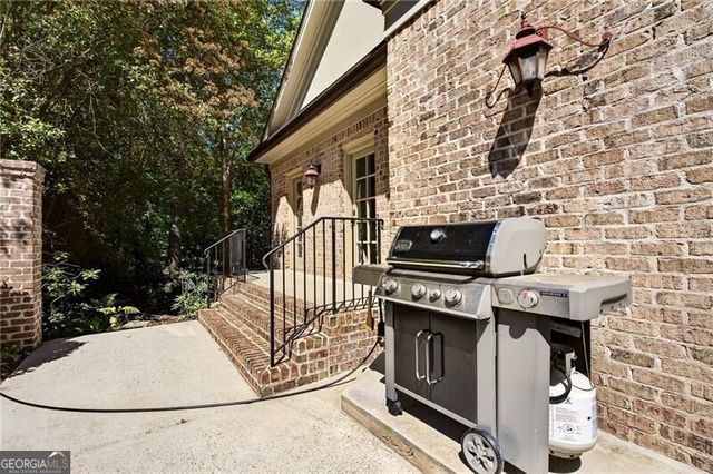 4917 Rebel Trail, Atlanta, GA 30327