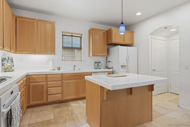 237 Marquette Ave, San Marcos, CA 92078