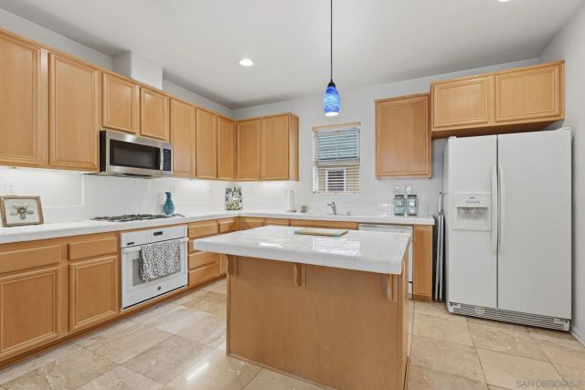 237 Marquette Ave, San Marcos, CA 92078