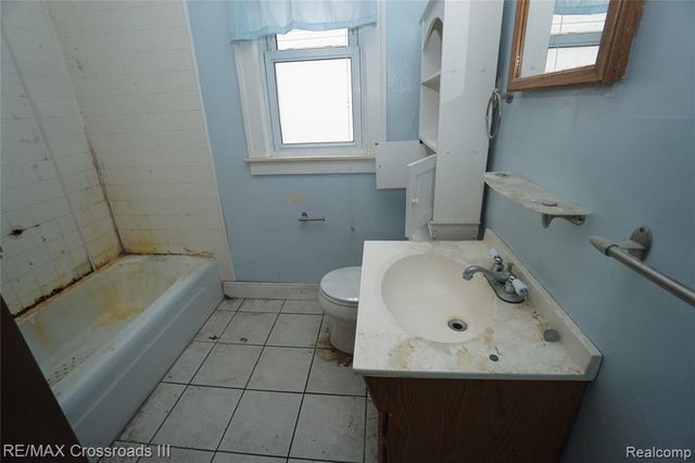 1418 Hanford Avenue, Lincoln Park, MI 48146