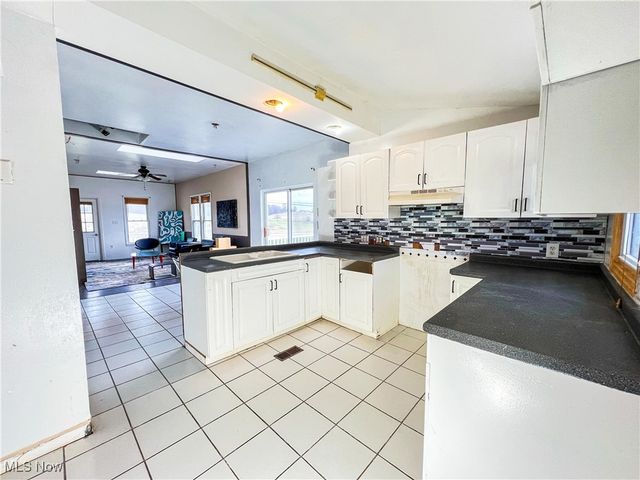 3895 Adamsville Road, Zanesville, OH 43701