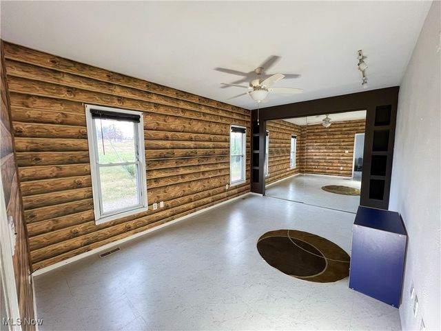 3895 Adamsville Road, Zanesville, OH 43701