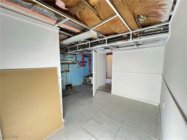 3895 Adamsville Road, Zanesville, OH 43701