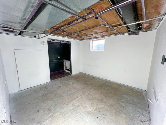 3895 Adamsville Road, Zanesville, OH 43701