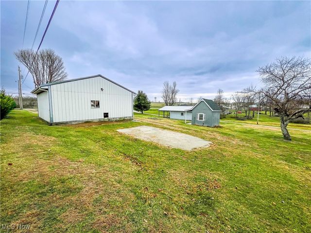 3895 Adamsville Road, Zanesville, OH 43701