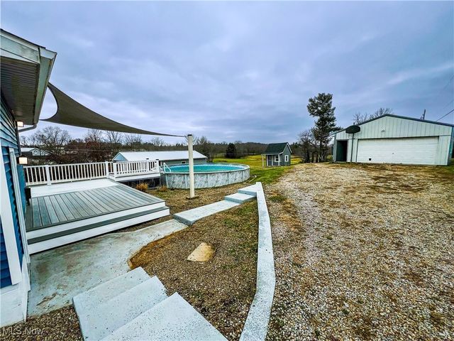 3895 Adamsville Road, Zanesville, OH 43701