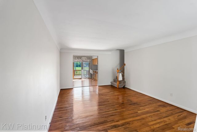 29820 Palomino Drive, Warren, MI 48093