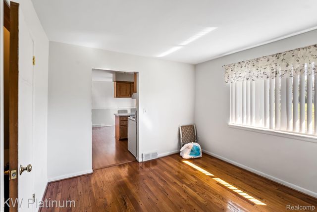 29820 Palomino Drive, Warren, MI 48093