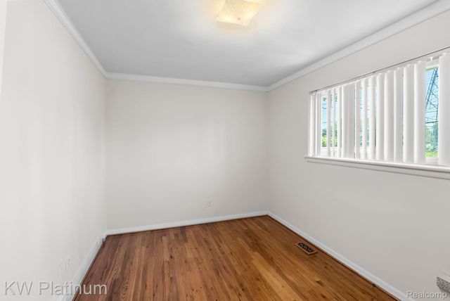 29820 Palomino Drive, Warren, MI 48093