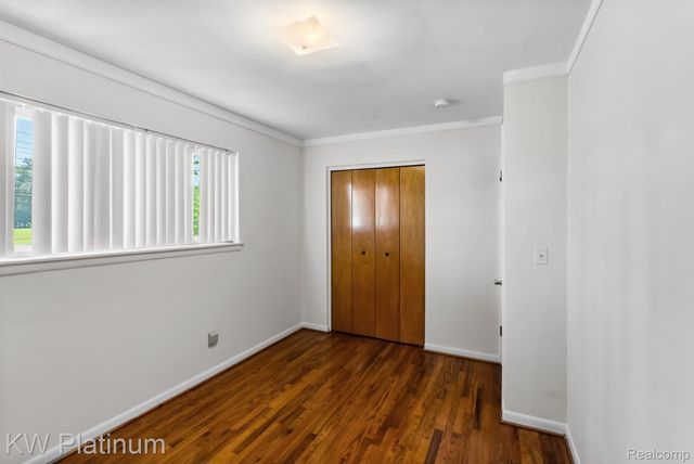 29820 Palomino Drive, Warren, MI 48093