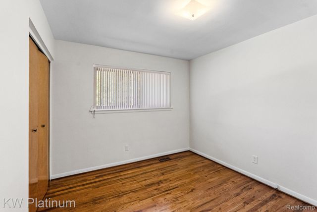 29820 Palomino Drive, Warren, MI 48093