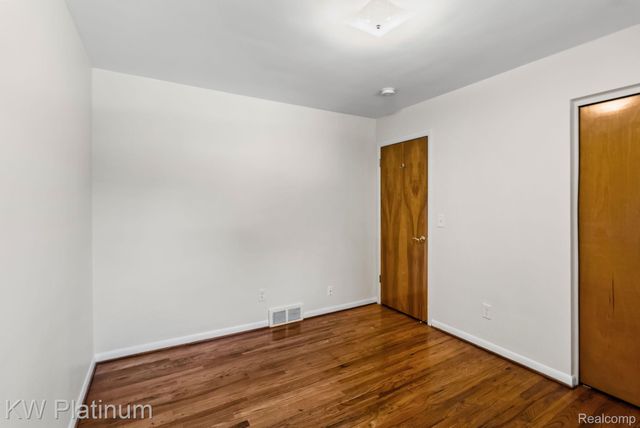 29820 Palomino Drive, Warren, MI 48093