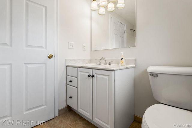 29820 Palomino Drive, Warren, MI 48093