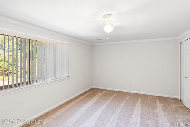 29820 Palomino Drive, Warren, MI 48093