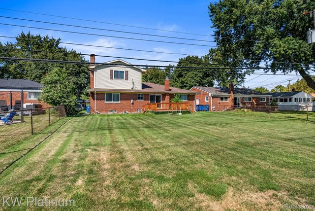 29820 Palomino Drive, Warren, MI 48093