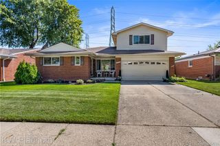 29820 Palomino Drive, Warren, MI 48093
