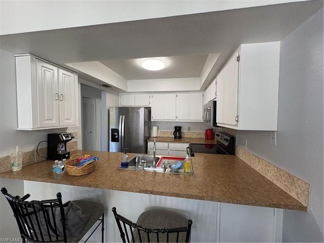 5755 Foxlake DR H, North Fort Myers, FL 33917