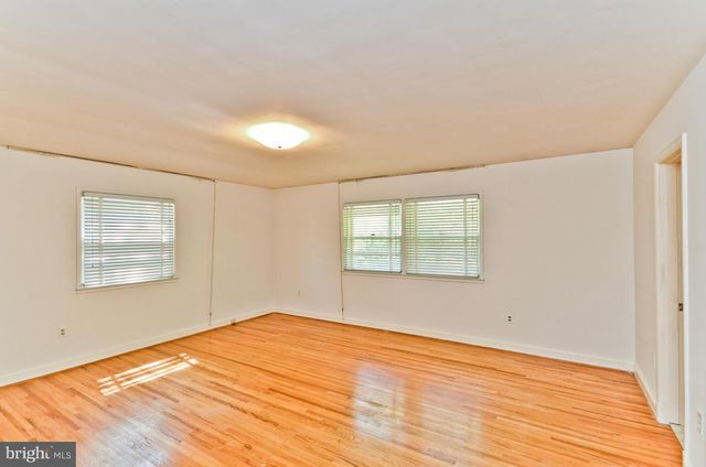100 MEL MARA DR, Oxon Hill, MD 20745