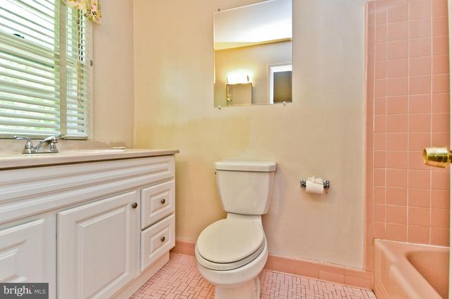 100 MEL MARA DR, Oxon Hill, MD 20745