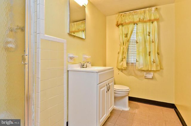 100 MEL MARA DR, Oxon Hill, MD 20745