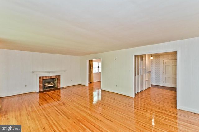 100 MEL MARA DR, Oxon Hill, MD 20745