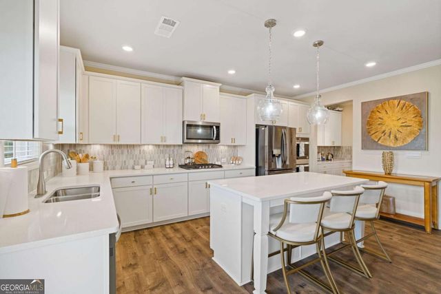 304 Ellenton Place, Canton, GA 30115