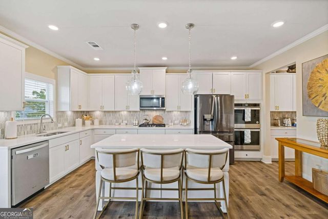 304 Ellenton Place, Canton, GA 30115